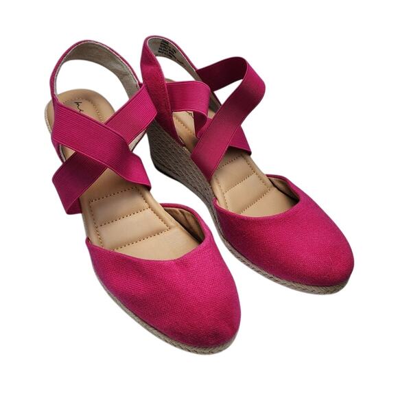 Me Too Hot Pink Brinley Espadrilles/Comfort Wedge Women's 10 - Picture 2 of 12